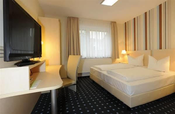 Hotel Rhein Neckar 3*